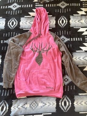NWOT KING’S Camo Women's Pink and Brown Hooded Sweatshirt with Deer Graphic